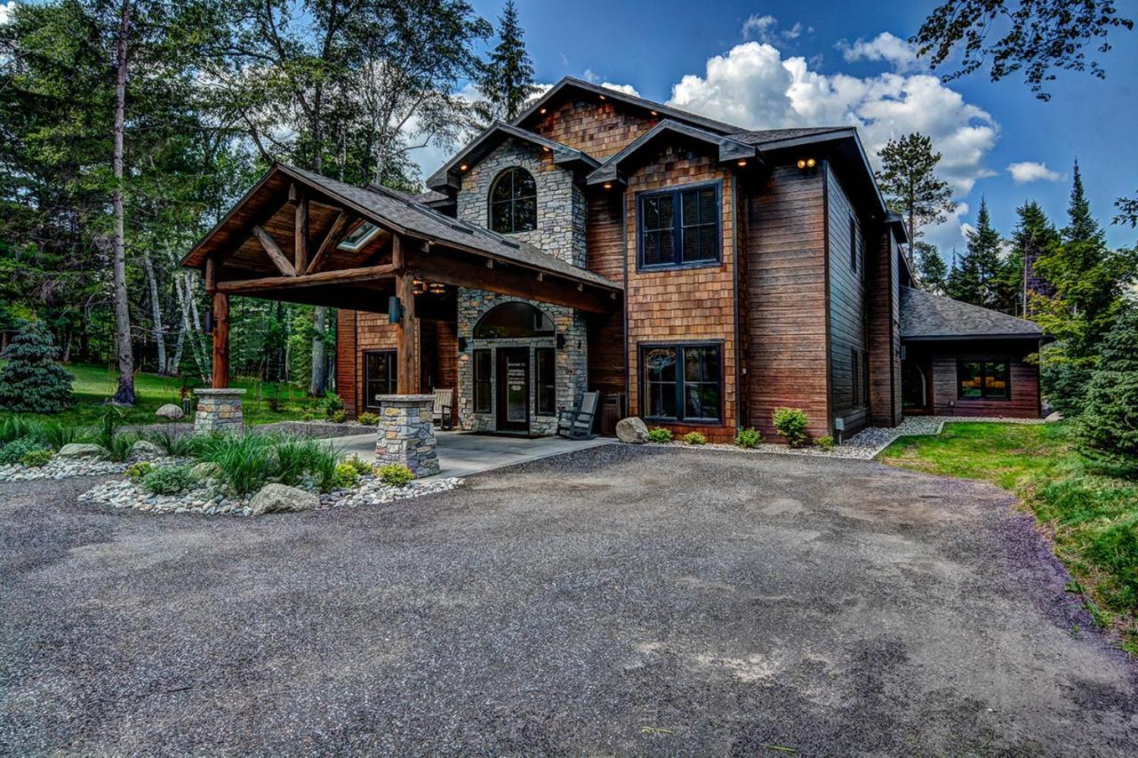 Whispering Pines Lodge: 9 Bedroom Eagle River Esterno foto